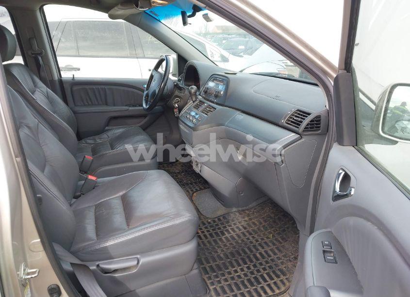 Photo 5 of 2007 Honda Odyssey EX-L (VIN 5FNRL38657B027277)