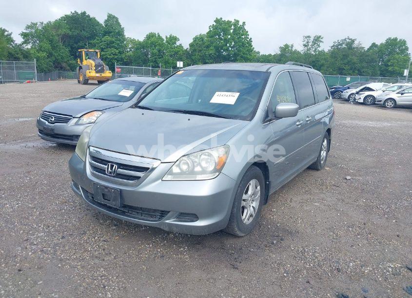 Photo 2 of 2007 Honda Odyssey EX-L (VIN 5FNRL38657B074826)