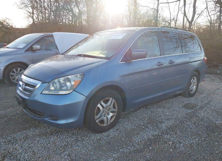 Photo 2 of 2007 Honda Odyssey EX-L (VIN 5FNRL38657B095627)
