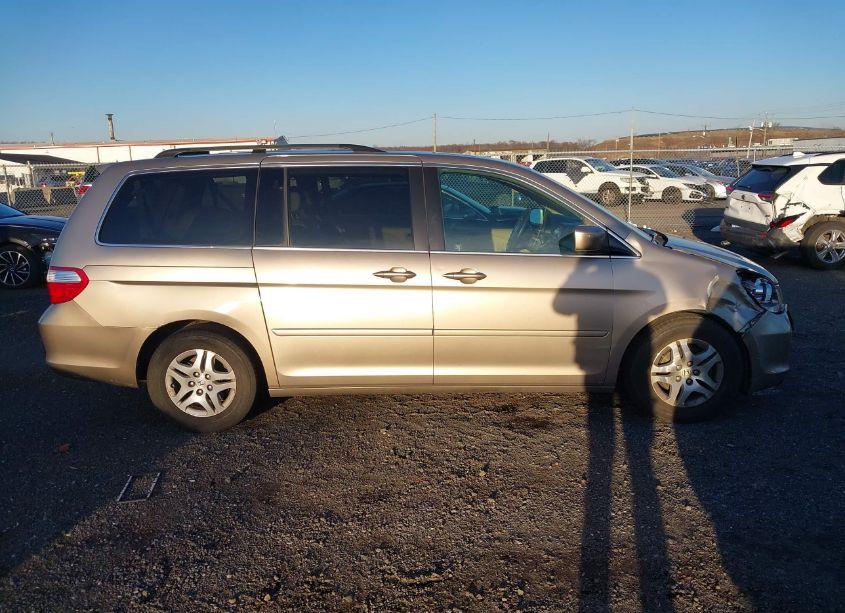 Photo 13 of 2007 Honda Odyssey EX-L (VIN 5FNRL38657B100759)
