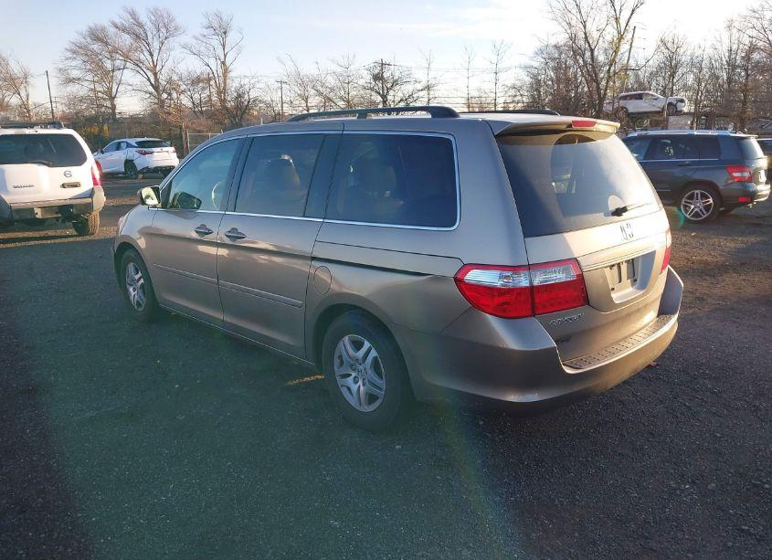 Photo 3 of 2007 Honda Odyssey EX-L (VIN 5FNRL38657B100759)