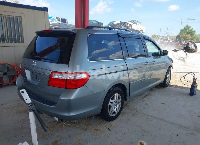 Photo 4 of 2007 Honda Odyssey EX-L (VIN 5FNRL38657B116038)