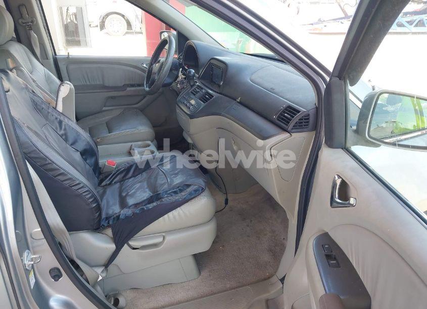 Photo 5 of 2007 Honda Odyssey EX-L (VIN 5FNRL38657B116038)