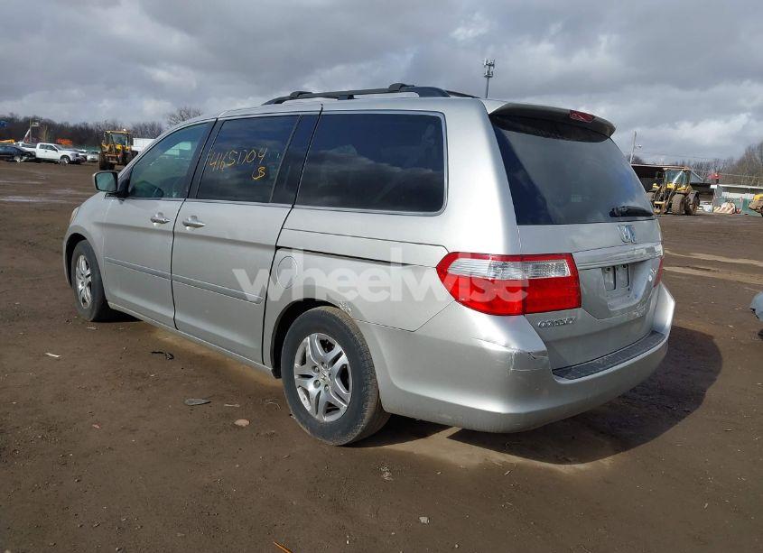 Photo 3 of 2007 Honda Odyssey EX-L (VIN 5FNRL38657B452482)