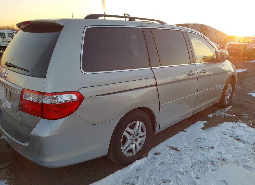 Photo 4 of 2007 Honda Odyssey EX-L (VIN 5FNRL38657B456354)