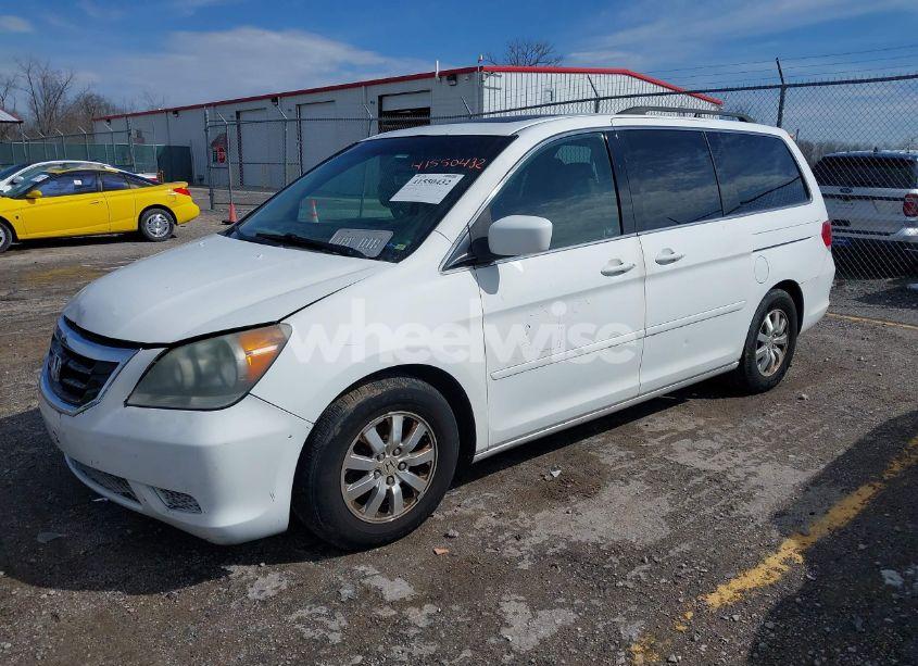 Photo 2 of 2009 Honda Odyssey EX-L (VIN 5FNRL38659B043367)