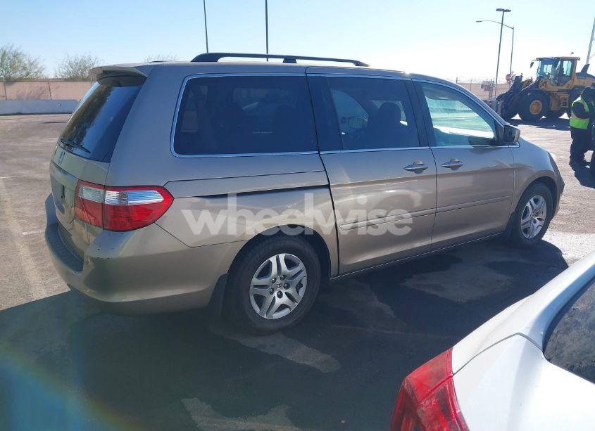 Photo 4 of 2006 Honda Odyssey EX-L (VIN 5FNRL38666B042711)