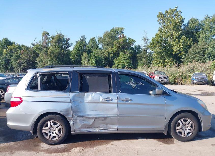 Photo 13 of 2006 Honda Odyssey EX-L (VIN 5FNRL38666B056995)