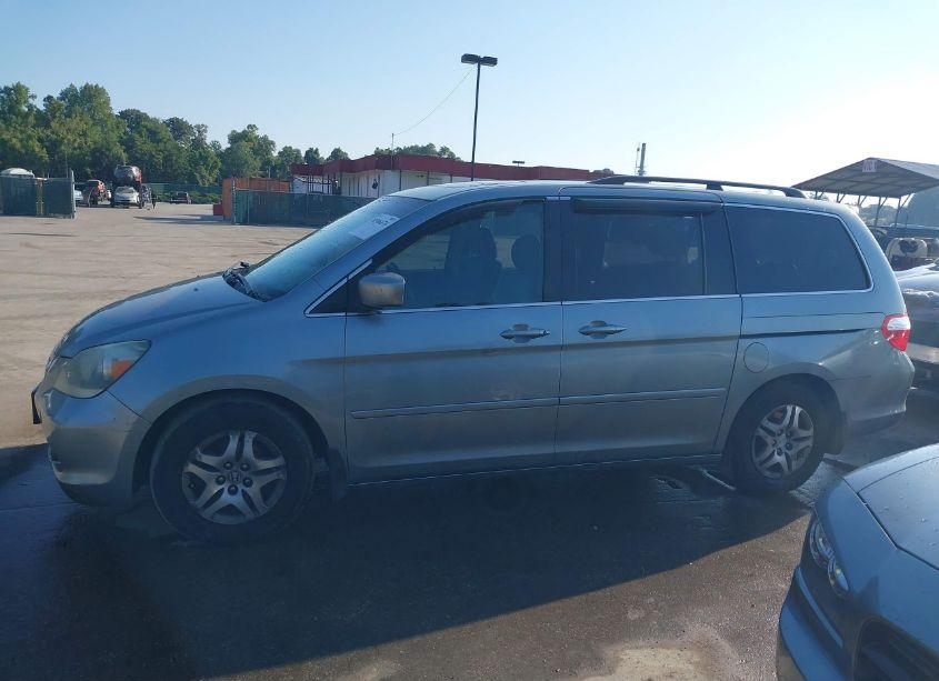 Photo 14 of 2006 Honda Odyssey EX-L (VIN 5FNRL38666B056995)