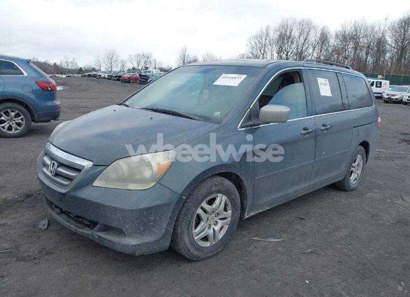 Photo 2 of 2006 Honda Odyssey EX-L (VIN 5FNRL38666B406836)