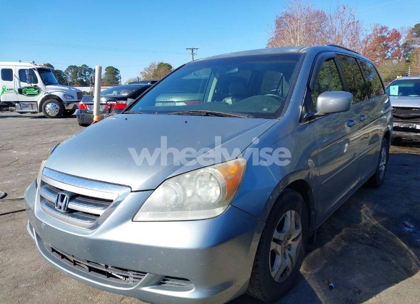 Photo 2 of 2007 Honda Odyssey EX-L (VIN 5FNRL38667B025540)