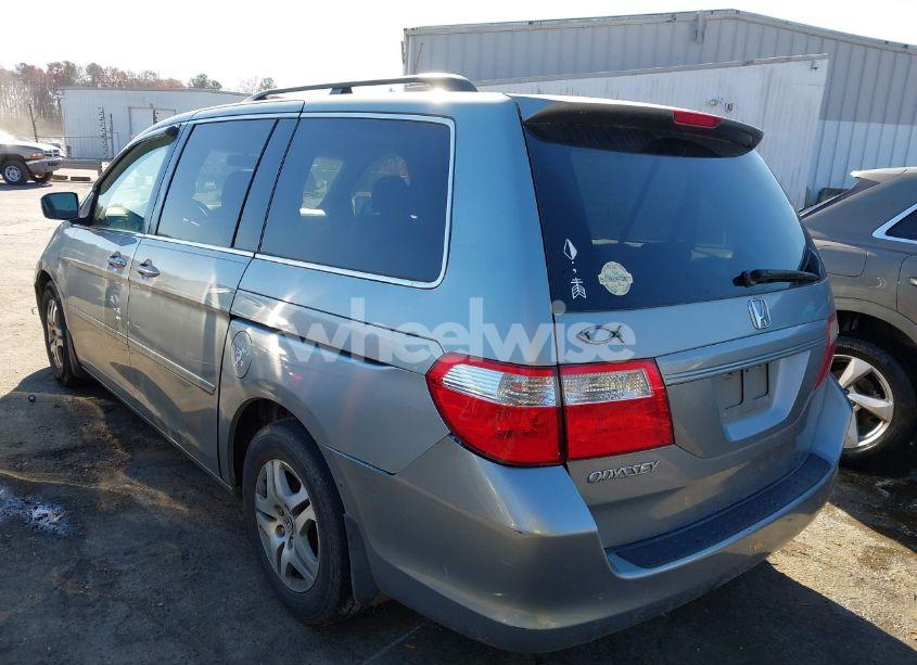 Photo 3 of 2007 Honda Odyssey EX-L (VIN 5FNRL38667B025540)