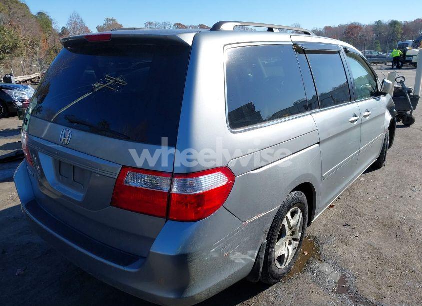 Photo 4 of 2007 Honda Odyssey EX-L (VIN 5FNRL38667B025540)