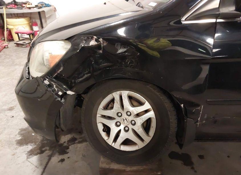 Photo 6 of 2007 Honda Odyssey EX-L (VIN 5FNRL38667B061731)