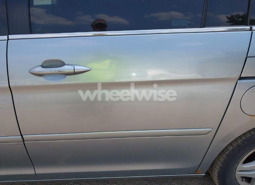 Photo 14 of 2007 Honda Odyssey EX-L (VIN 5FNRL38667B066105)