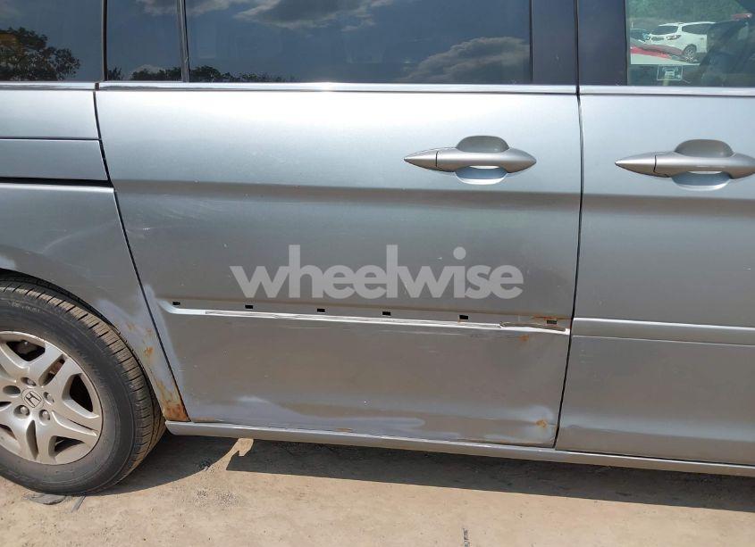 Photo 16 of 2007 Honda Odyssey EX-L (VIN 5FNRL38667B066105)