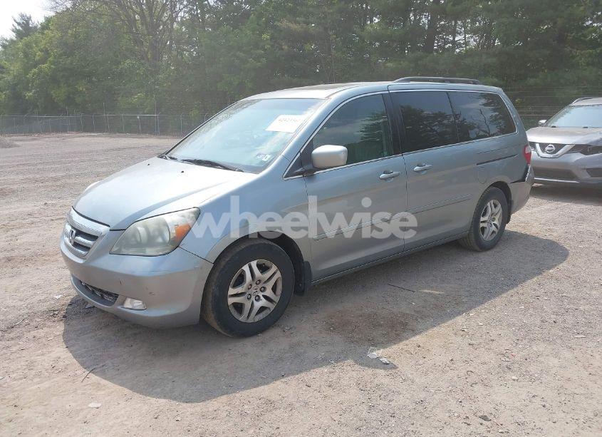 Photo 2 of 2007 Honda Odyssey EX-L (VIN 5FNRL38667B066105)