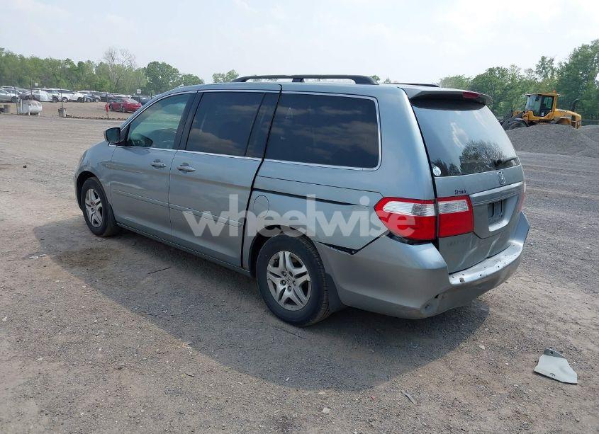 Photo 3 of 2007 Honda Odyssey EX-L (VIN 5FNRL38667B066105)