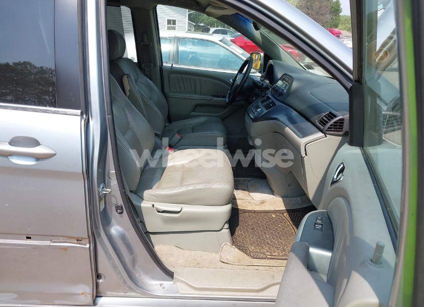 Photo 5 of 2007 Honda Odyssey EX-L (VIN 5FNRL38667B066105)