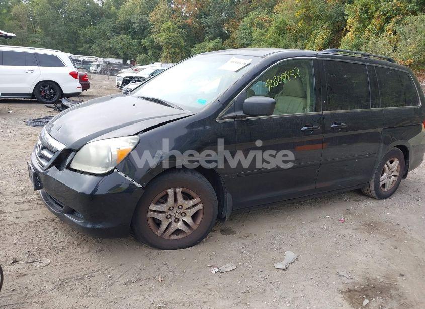 Photo 2 of 2007 Honda Odyssey EX-L (VIN 5FNRL38667B115982)