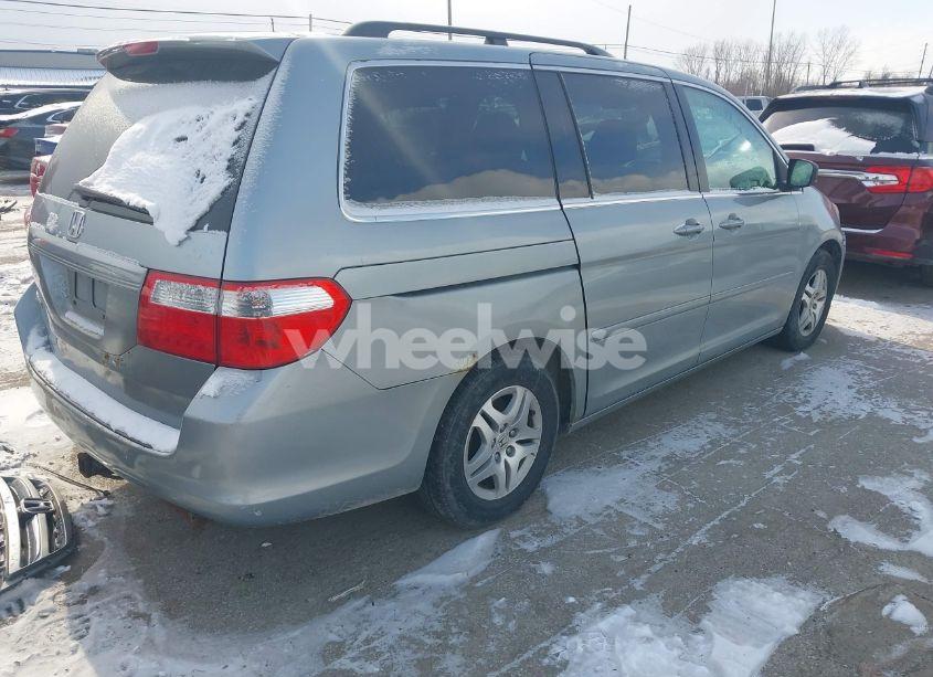 Photo 4 of 2007 Honda Odyssey EX-L (VIN 5FNRL38667B134225)