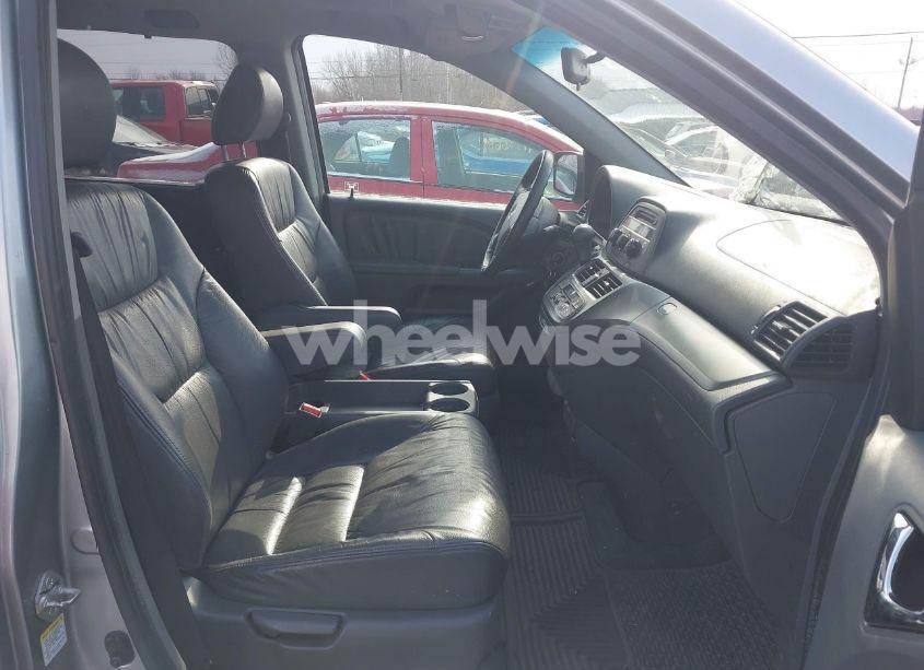 Photo 5 of 2007 Honda Odyssey EX-L (VIN 5FNRL38667B134225)