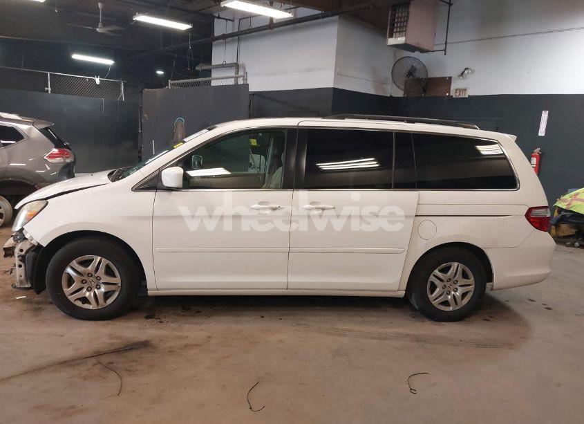 Photo 15 of 2007 Honda Odyssey EX-L (VIN 5FNRL38667B448943)