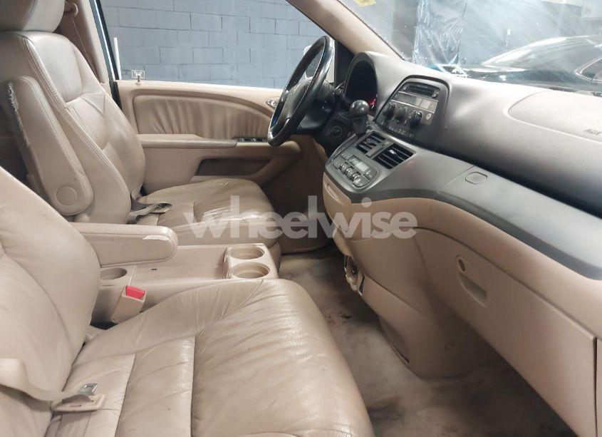 Photo 5 of 2007 Honda Odyssey EX-L (VIN 5FNRL38667B448943)