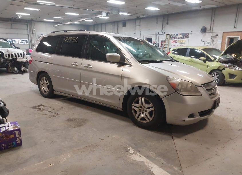 2007 Honda Odyssey EX-L (VIN 5FNRL38667B460381) main photo