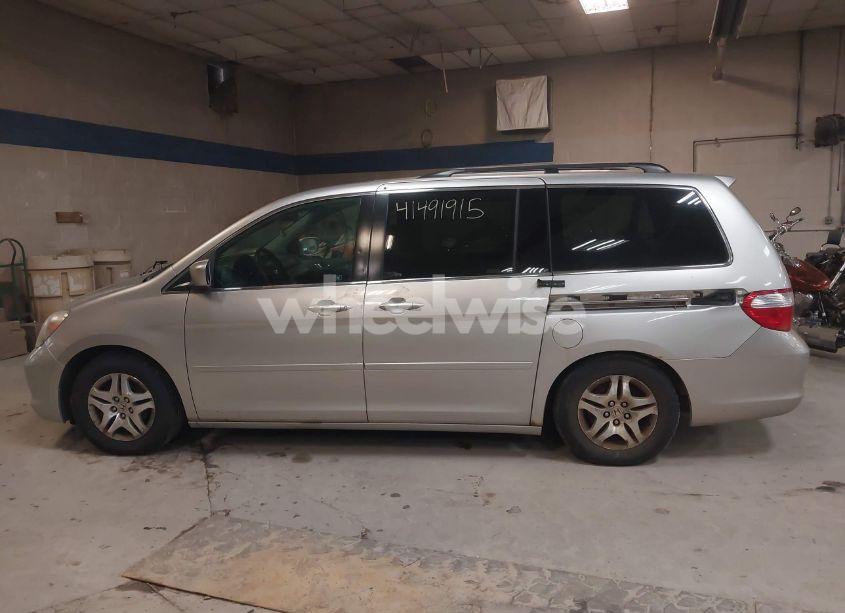 Photo 12 of 2007 Honda Odyssey EX-L (VIN 5FNRL38667B460381)