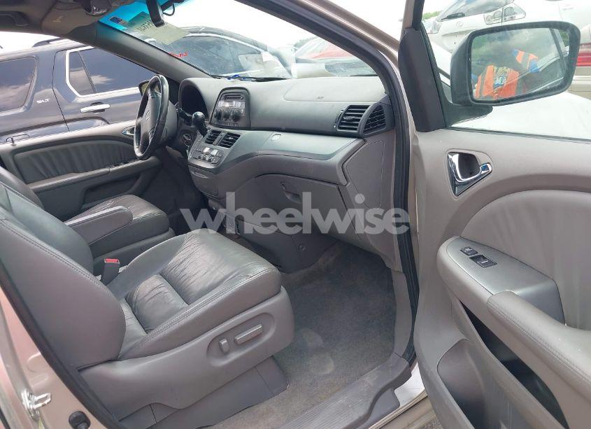 Photo 5 of 2008 Honda Odyssey EX-L (VIN 5FNRL38668B046406)