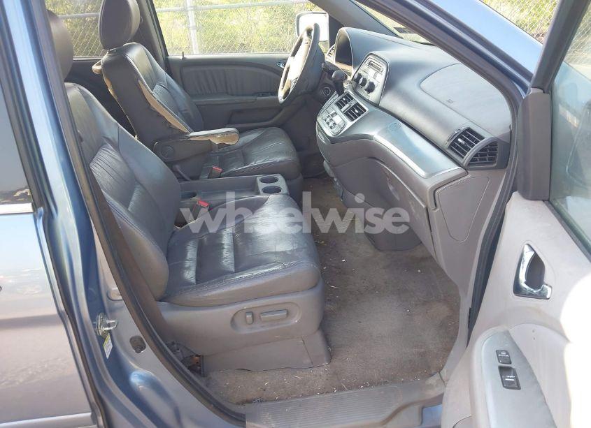 Photo 5 of 2008 Honda Odyssey EX-L (VIN 5FNRL38668B058636)