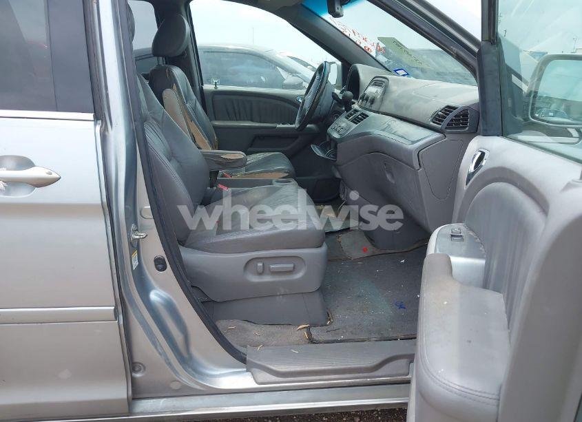 Photo 5 of 2008 Honda Odyssey EX-L (VIN 5FNRL38668B068275)