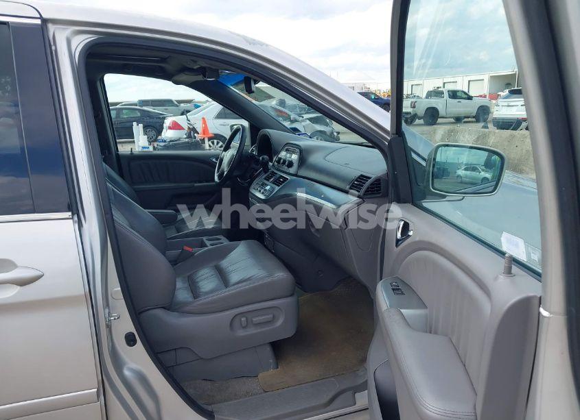 Photo 5 of 2009 Honda Odyssey EX-L (VIN 5FNRL38669B003377)