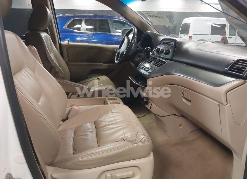 Photo 5 of 2009 Honda Odyssey EX-L (VIN 5FNRL38669B410972)