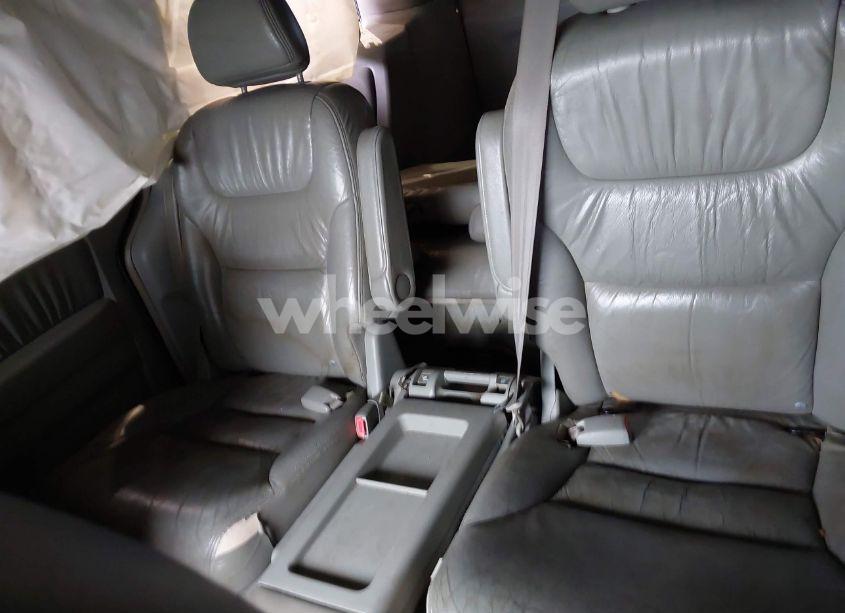 Photo 8 of 2005 Honda Odyssey EX-L (VIN 5FNRL38675B060407)