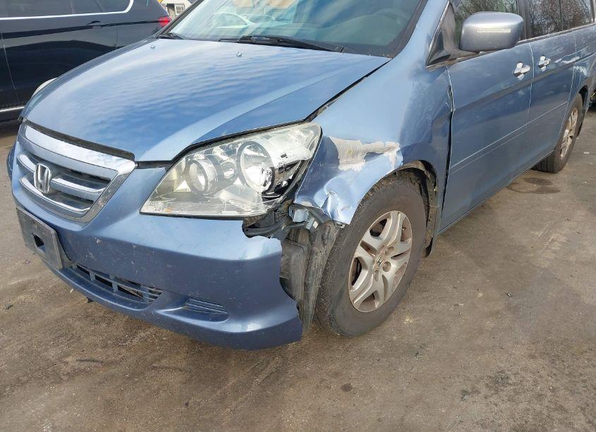 Photo 6 of 2005 Honda Odyssey EX-L (VIN 5FNRL38675B089244)