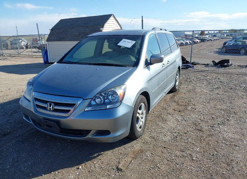 Photo 2 of 2006 Honda Odyssey EX-L (VIN 5FNRL38676B007515)