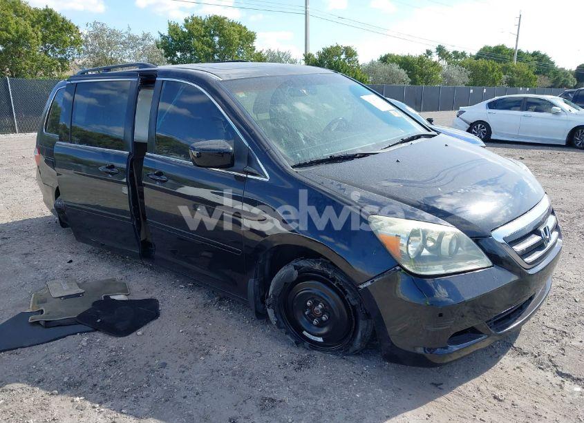 2006 Honda Odyssey EX-L (VIN 5FNRL38676B071537) main photo