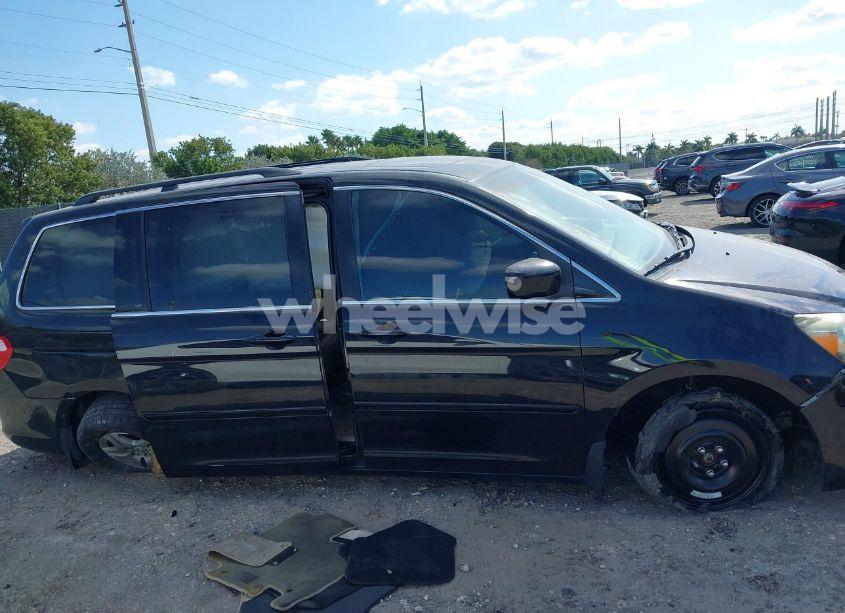 Photo 14 of 2006 Honda Odyssey EX-L (VIN 5FNRL38676B071537)