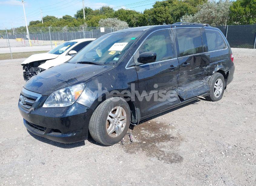 Photo 2 of 2006 Honda Odyssey EX-L (VIN 5FNRL38676B071537)