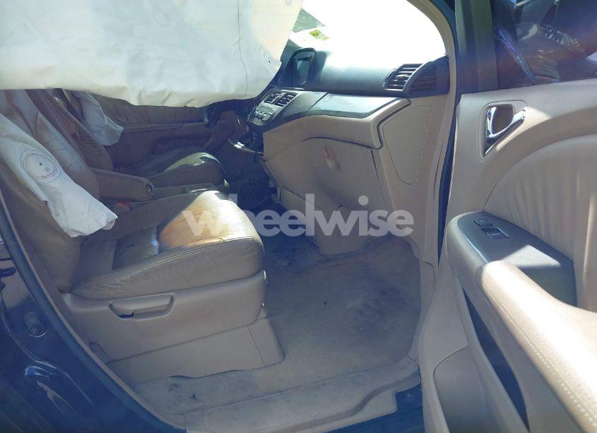 Photo 5 of 2006 Honda Odyssey EX-L (VIN 5FNRL38676B071537)