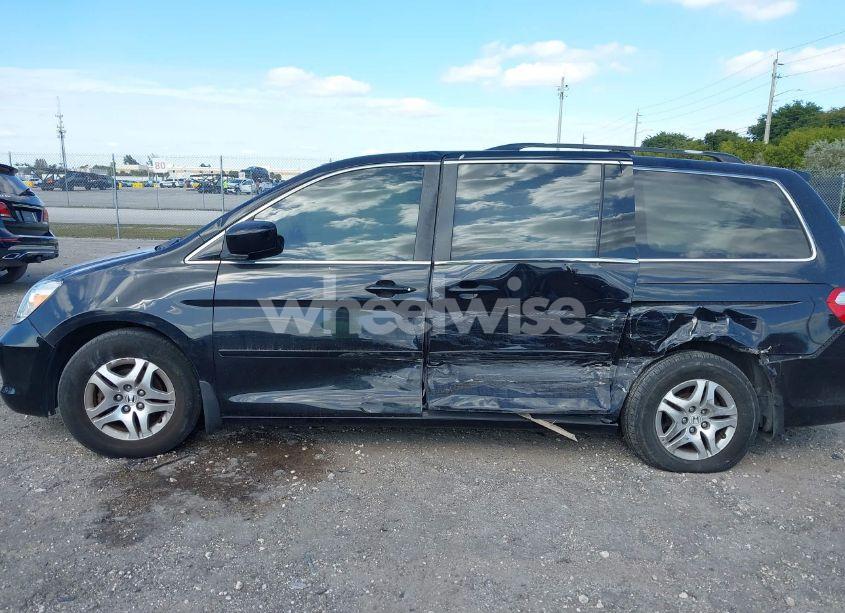 Photo 6 of 2006 Honda Odyssey EX-L (VIN 5FNRL38676B071537)