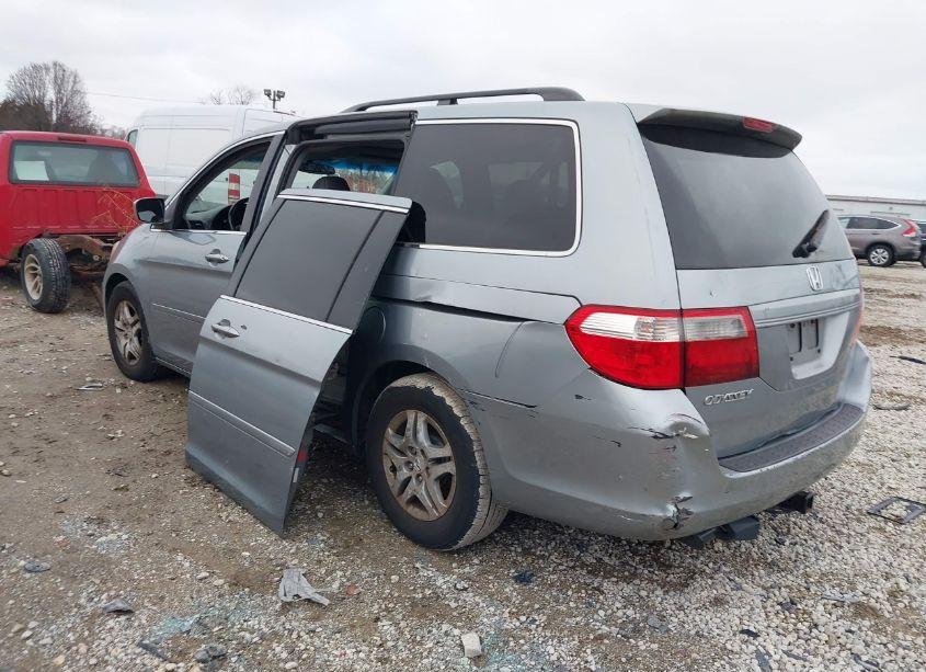 Photo 3 of 2006 Honda Odyssey EX-L (VIN 5FNRL38676B095112)