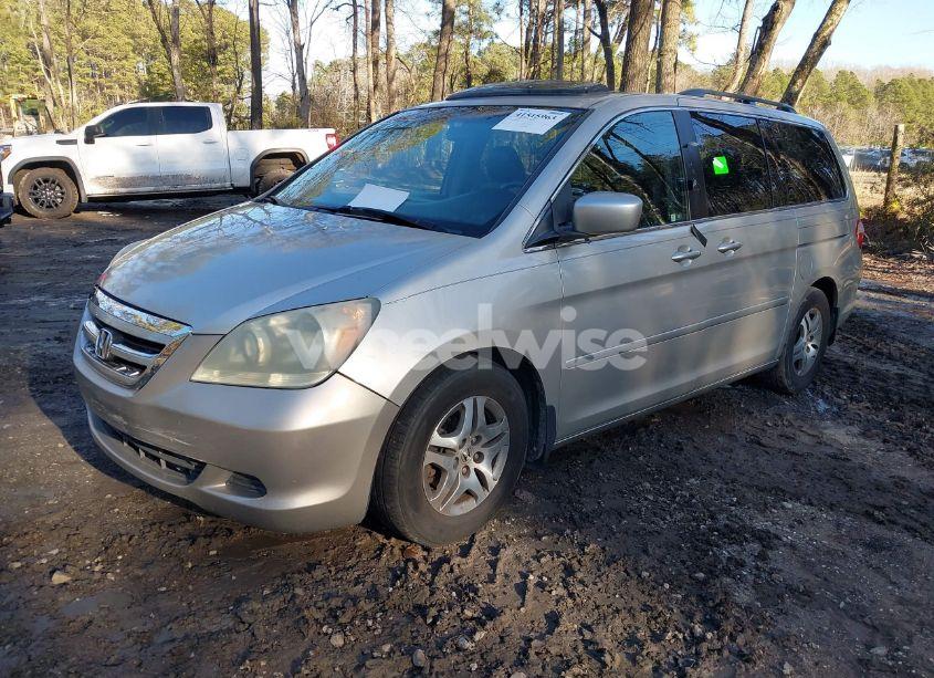 Photo 2 of 2006 Honda Odyssey EX-L (VIN 5FNRL38676B454930)