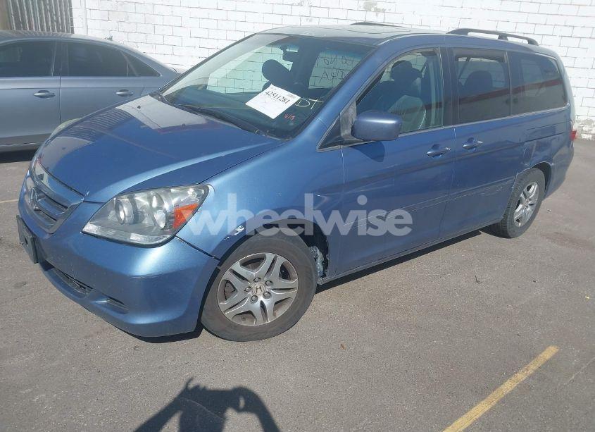 Photo 2 of 2007 Honda Odyssey EX-L (VIN 5FNRL38677B037387)