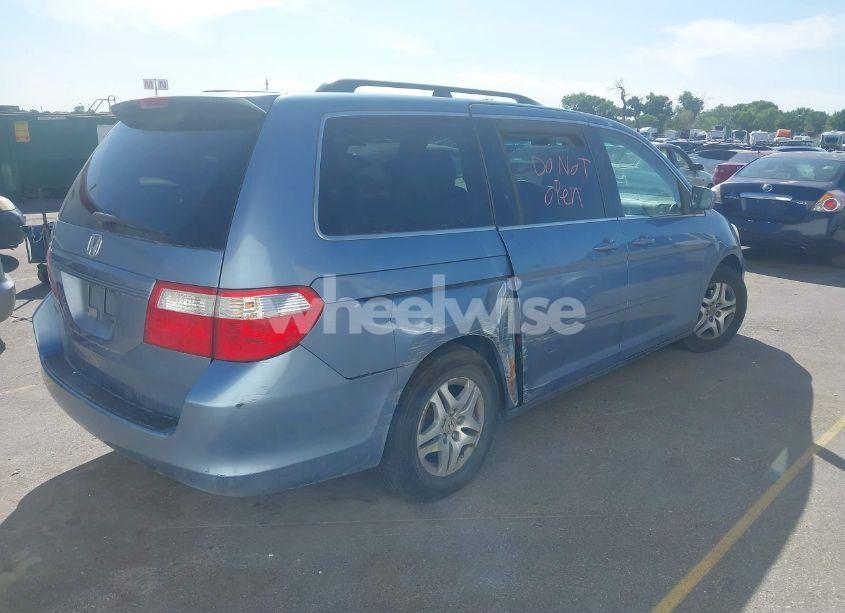 Photo 4 of 2007 Honda Odyssey EX-L (VIN 5FNRL38677B037387)