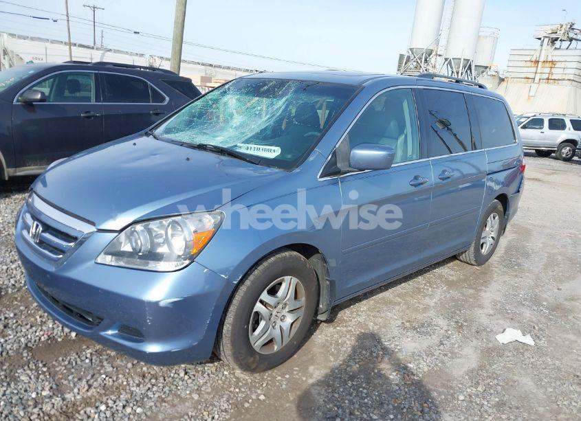 Photo 2 of 2007 Honda Odyssey EX-L (VIN 5FNRL38677B077257)