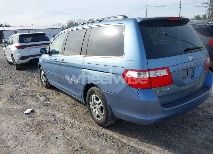 Photo 3 of 2007 Honda Odyssey EX-L (VIN 5FNRL38677B077257)