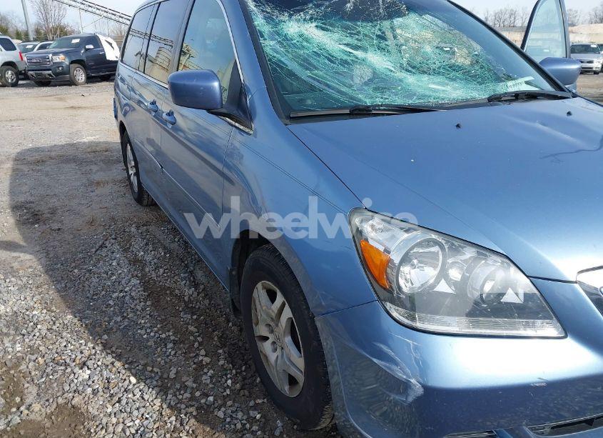 Photo 6 of 2007 Honda Odyssey EX-L (VIN 5FNRL38677B077257)